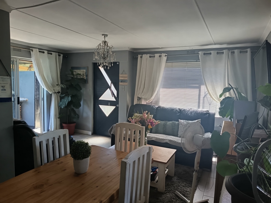 3 Bedroom Property for Sale in Esselenpark Western Cape